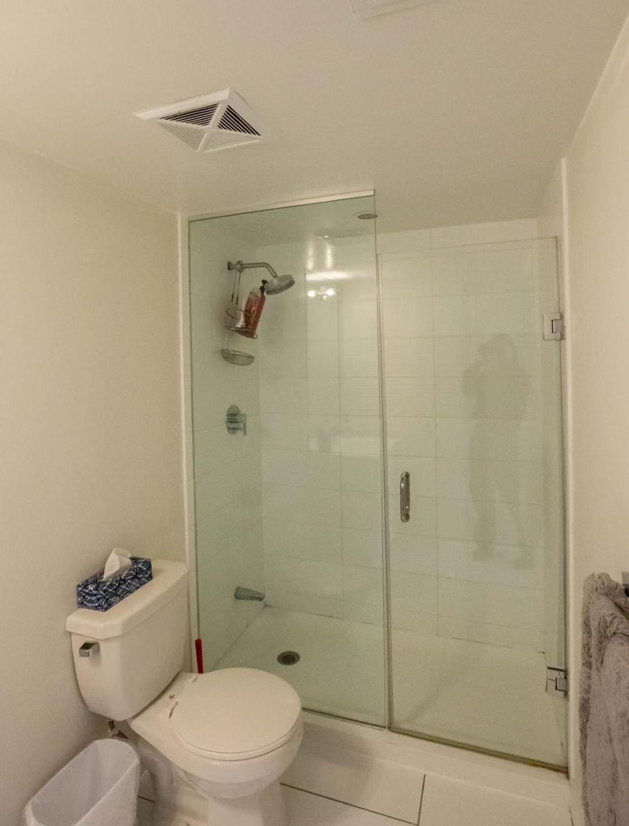 تورونتو Cn Tower View Suite With Free Parking المظهر الخارجي الصورة